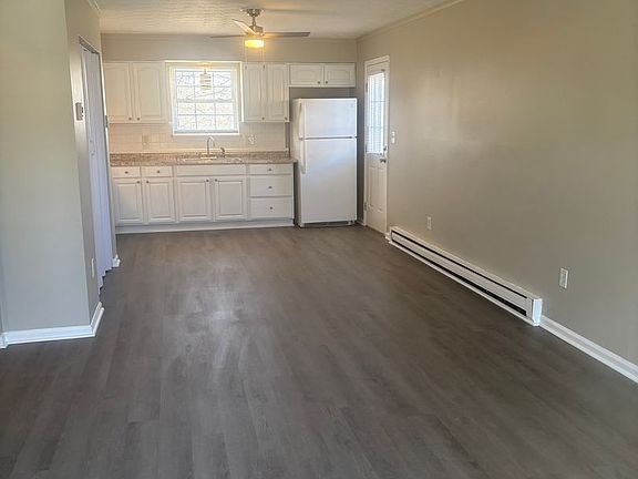4th image of 113 Birch Dr #B