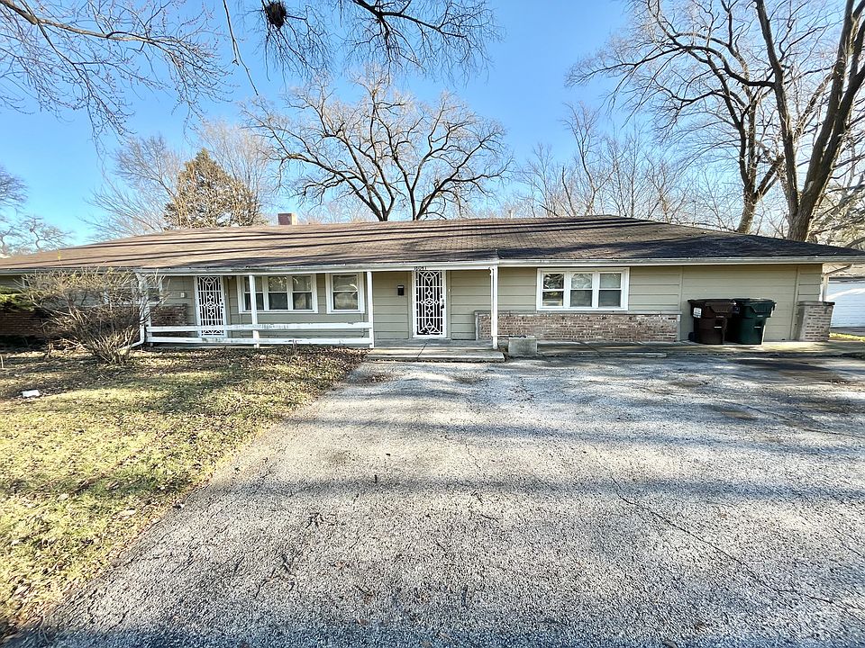 1st image of 18041 Thomas Ln