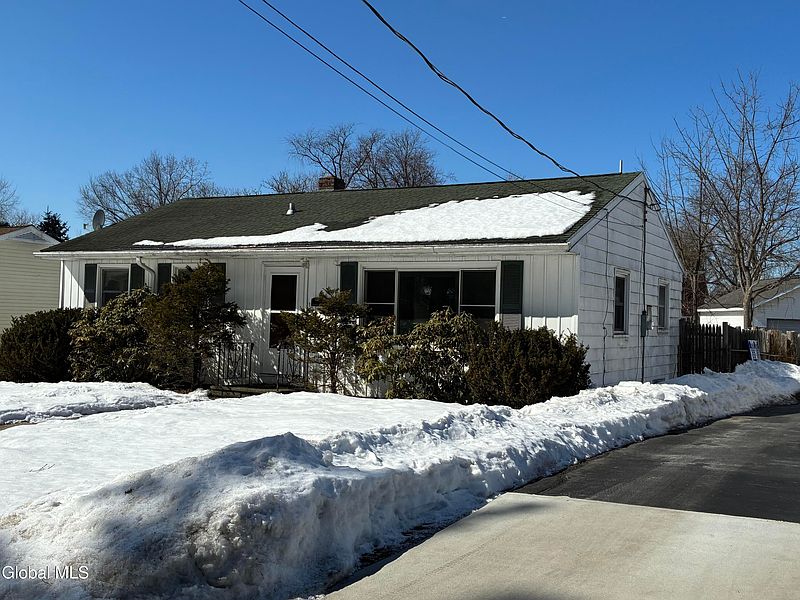 3rd image of 13 Albia Avenue