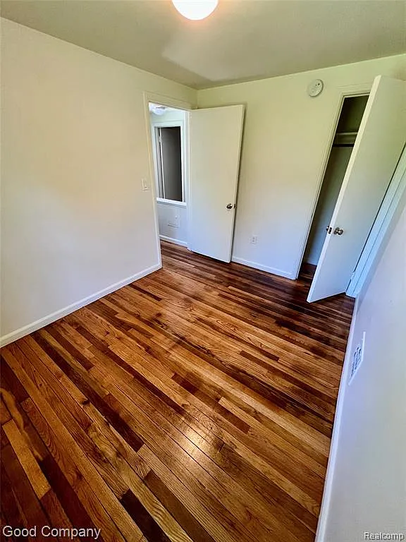 2 bed, 900 sqft, $1,100 — Photo 2