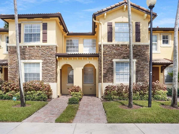 9229 SW 227th St #49, Cutler Bay, FL 33190