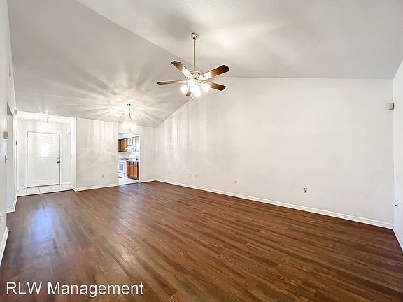 5th image of 1554 Grove Ct