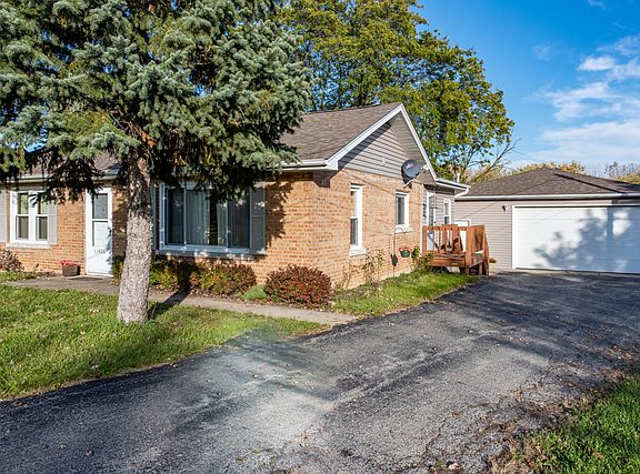 2nd image of 11426 W Richard Pl