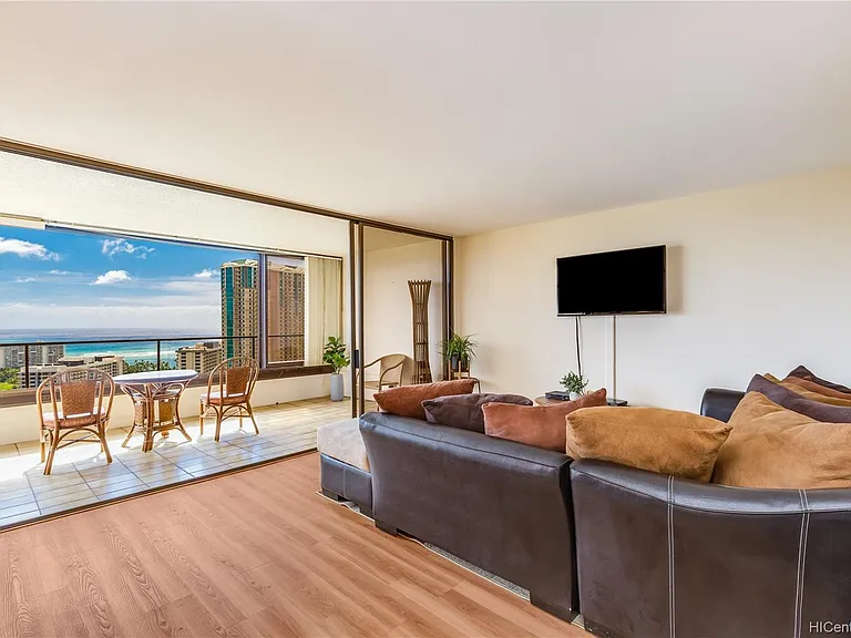 1910 Ala Moana Blvd #28C — Photo 12