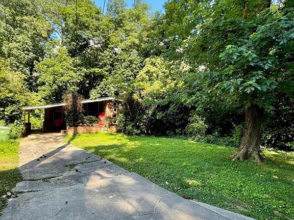 2nd image of 3947 Land O Lakes Dr NE
