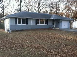 1009 N Folger St, Carrollton, MO 64633