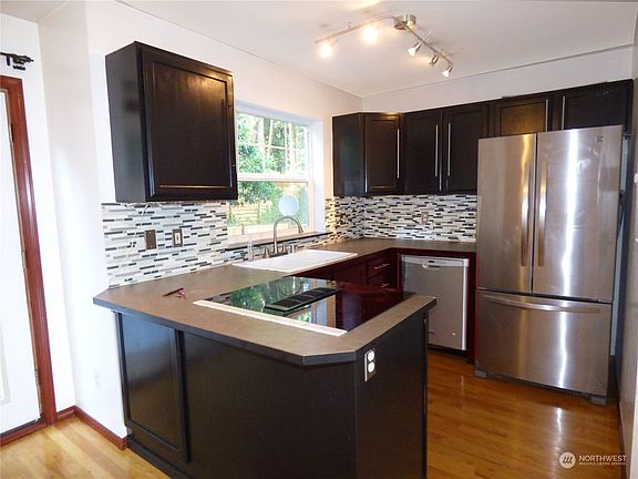 3rd image of 10717 Burke Avenue N #G