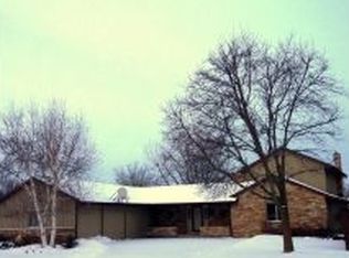 680 Margeo Dr, Neenah, WI 54956