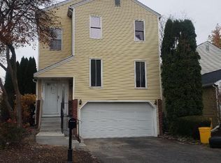 2236 Concord Cir, Harrisburg, PA 17110
