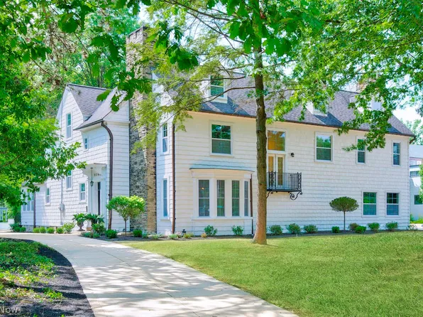 2368 Overlook Rd, Cleveland Heights, OH 44106