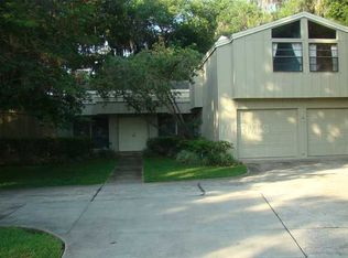 1425 W Lakeshore Dr, Clermont, FL 34711