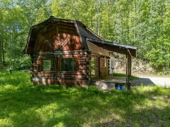 1091 Northwood Ln, Fairbanks, AK 99712