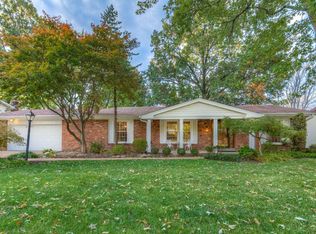 12756 Whispering Hills Ln, Saint Louis, MO