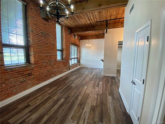 4th image of 251 Rocketts Way Unit 106