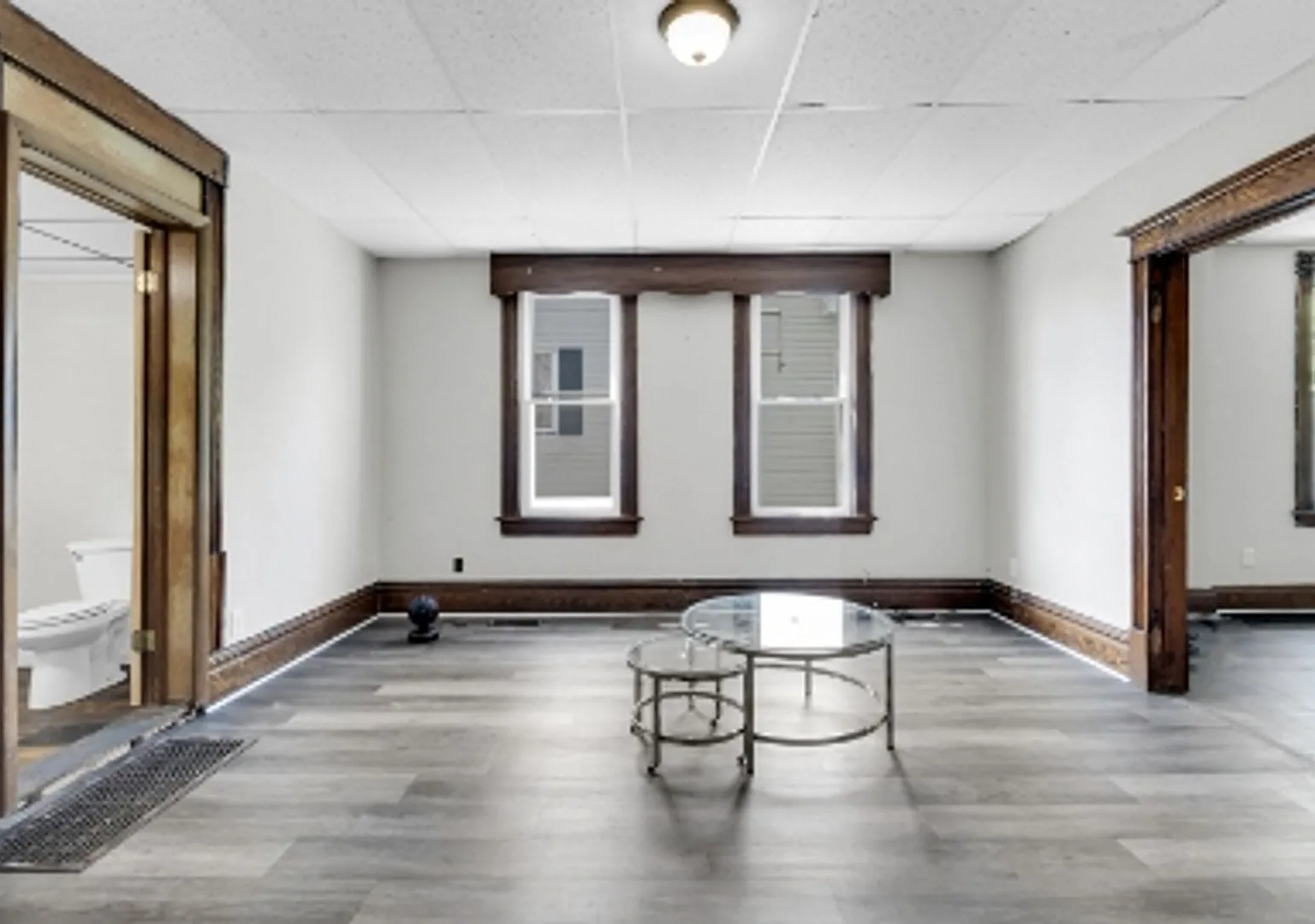 413 Forest Ave - Large College Home Rental — Photo 2