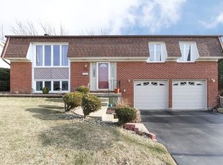 1005 Concord Ln, Hoffman Estates, IL 60192
