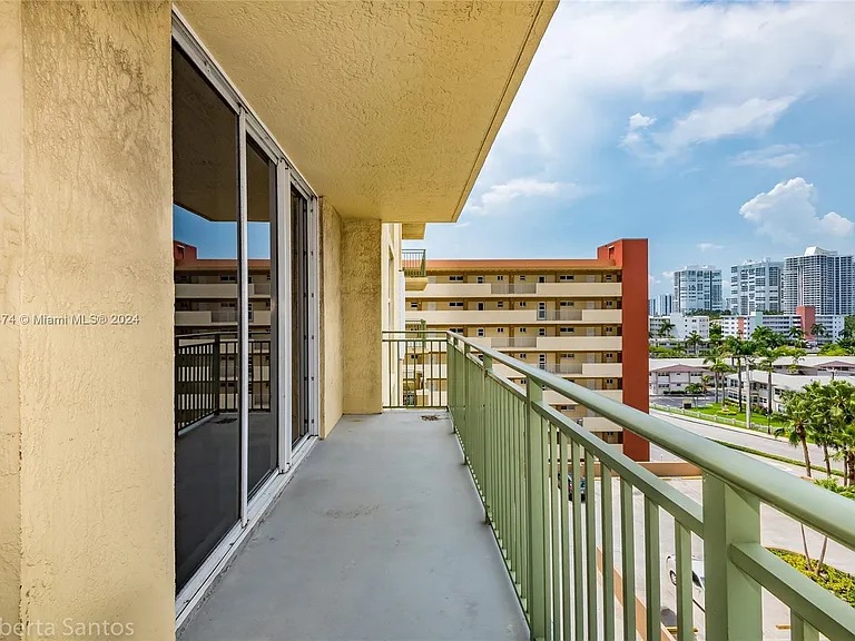 2080 S Ocean Dr #602 — Photo 8