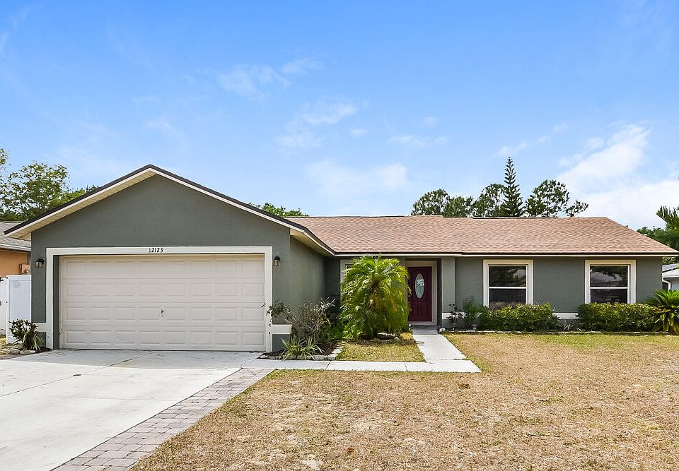 1st image of 12123 Woodglen Cir