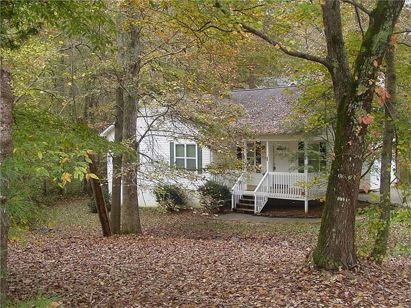 1st image of 328 Creekbend Dr
