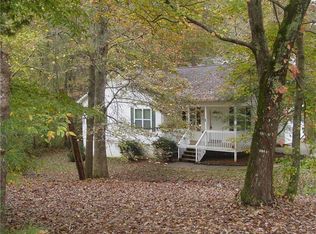 328 Creekbend Dr, Woodstock, GA 30188