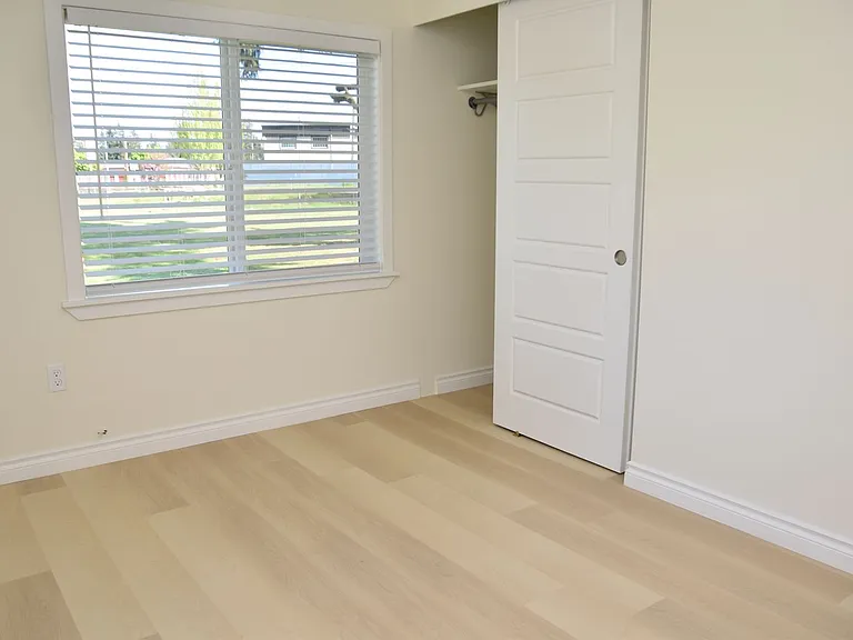 5724 Hillcrest Dr SW — Photo 7