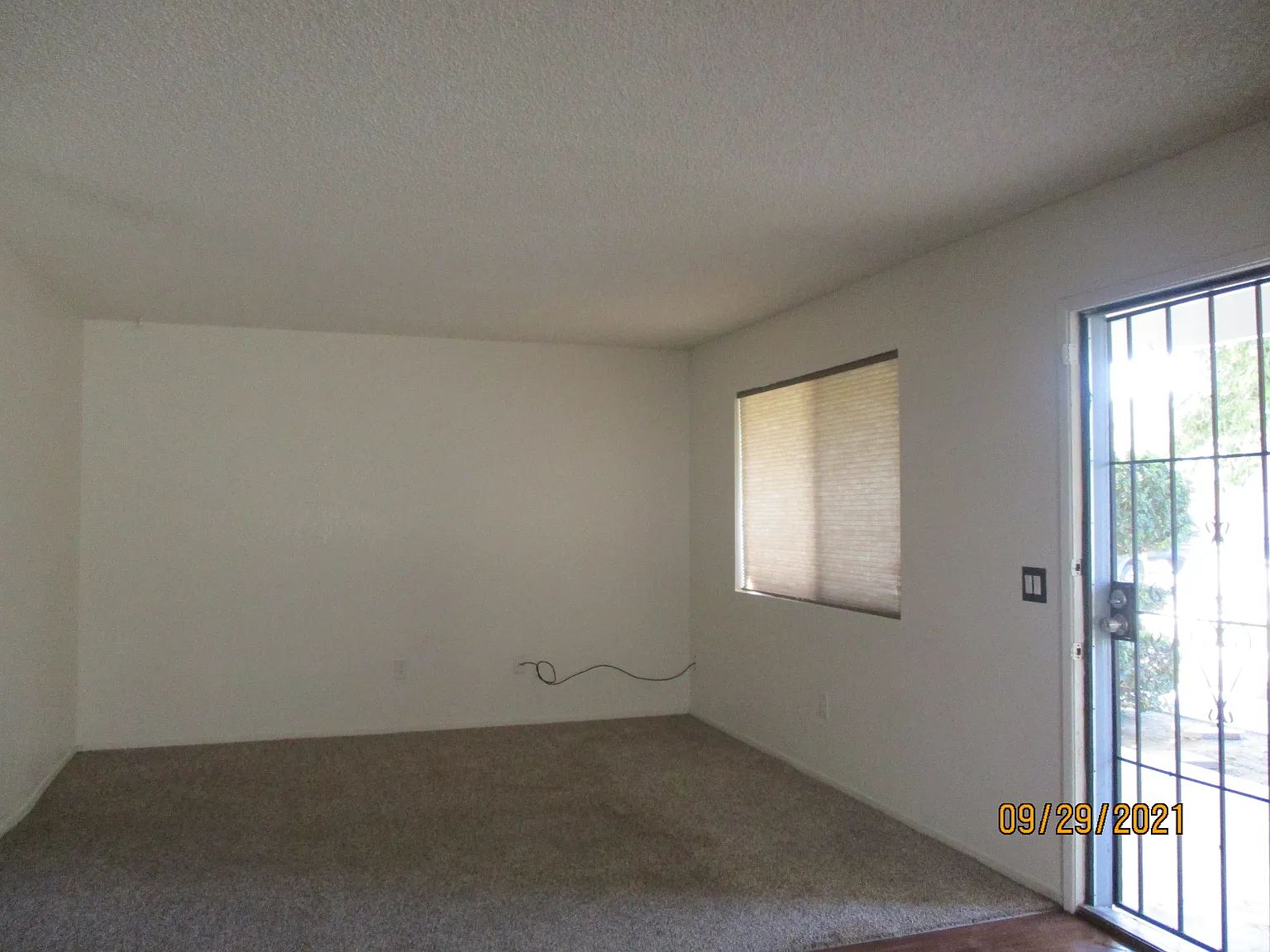 3 bed, 3784 sqft, $1,350 — Photo 4