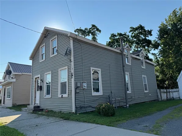 1114 Ford St, Ogdensburg, NY 13669
