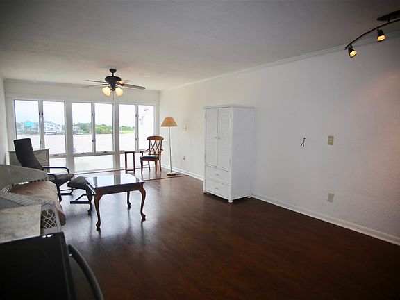 4th image of 560 Pleasure Island Blvd Unit 311