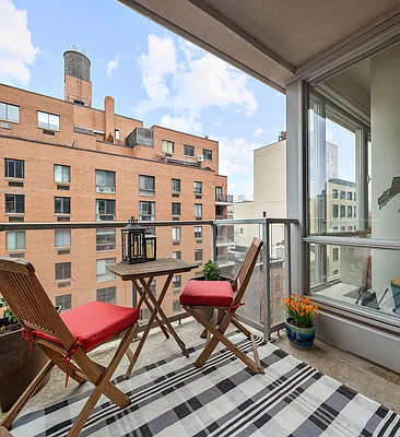 Rented by Compass | media 13