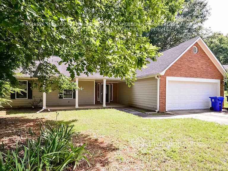 213 Northbridge Dr — Photo 3