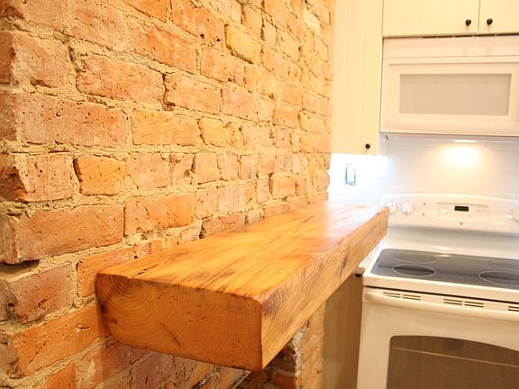 Kitchen with Fireplace non working.