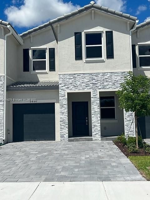 1st image of 2651 SE 11th St #2651