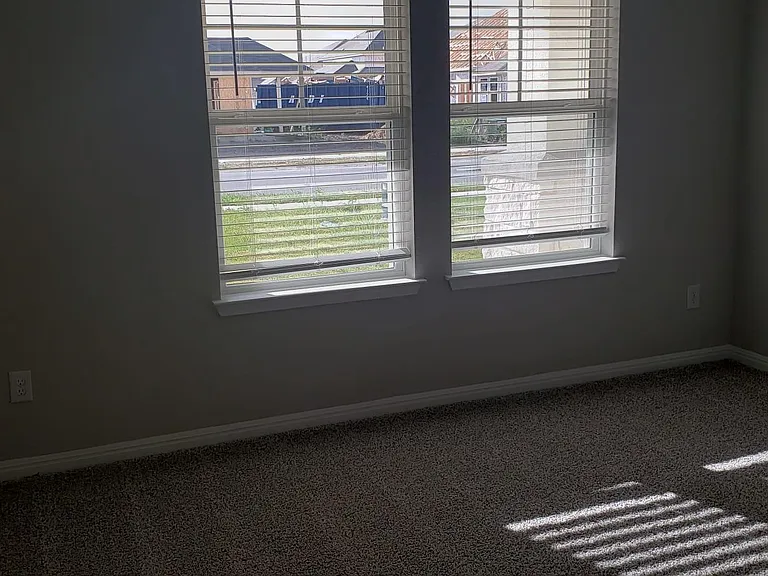 104 Bankside Dr — Photo 26