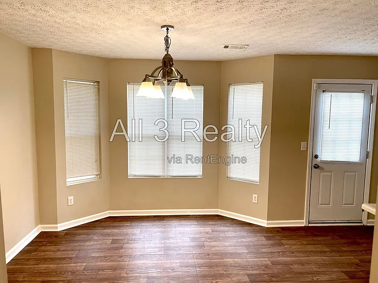 3022 Waldrop Cir — Photo 4