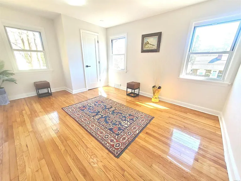 17 Woodlawn Ave — Photo 19