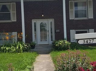 3427 Fairhaven Rd, Davenport, IA 52807