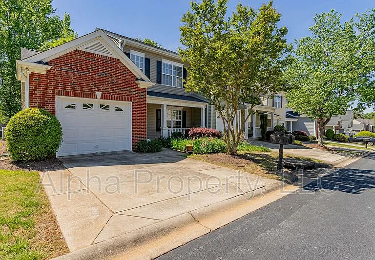 382 Juniper Bend Cir — Photo 2
