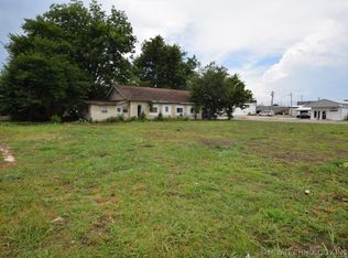 21 N 2nd St, Stilwell, OK 74960