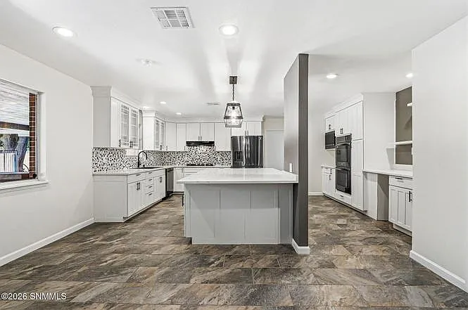5033 Northwind Rd — Photo 1
