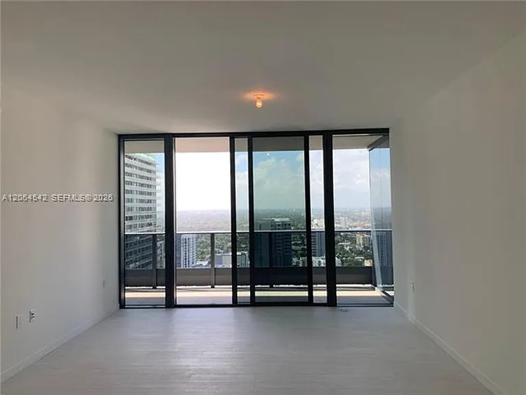 1000 Brickell Plz #CU-4104 — Photo 4