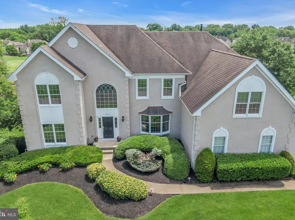 110 Muirfield Ct, Moorestown, NJ 08057