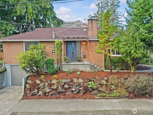 7821 Meridian Avenue N, Seattle, WA 98103