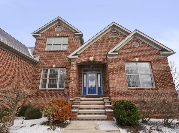 1404 Greenbrier Dr, Mount Vernon, OH 43050