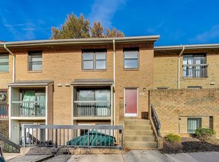 16 Dudley Ct, Bethesda, MD 20814