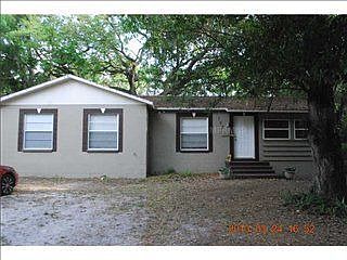 1st image of 705 2nd Ave NE