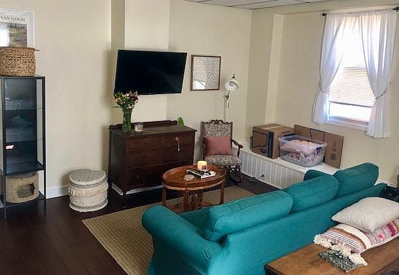 2nd image of 2300 Coral St Floor 1