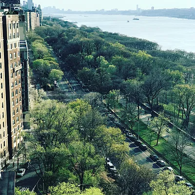 Sold by Dwell Residential Inc | media 8