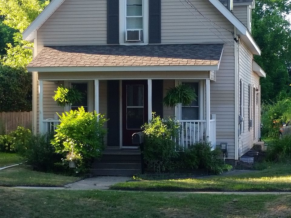 1st image of 617 E King St