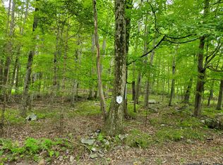 3 Tall Oak Dr, Pocono Lake, PA 18347