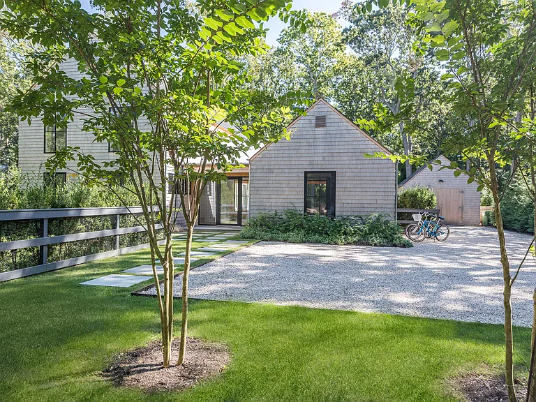 107 Rutland Rd — Photo 26